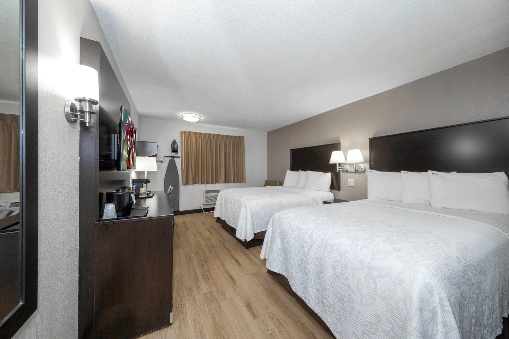 Red Roof Inn Plus+ Хантсвилл Экстерьер фото